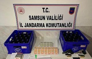 Bafra’da kumar evinde uyuşturucu ve silah ele geçirildi