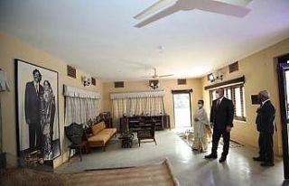 Bakan Çavuşoğlu, Bangabandhu Anıt Müzesini ziyaret...