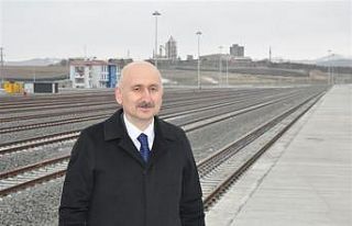 Bakan Karaismailoğlu Kars Lojistik Merkezi’nde...