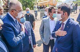 Bakanlıktan Karacabey Belediyesi’ne çöp kamyonu...