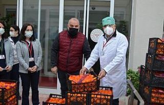 Bandırma Ak Parti’den sağlık çalışanlarına...