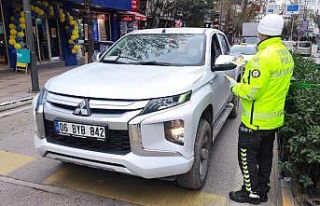 Bandırma polisi sürücüleri ve yayaları bilgilendirdi