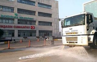 Bandırma’da her yer dezenfekte ediliyor