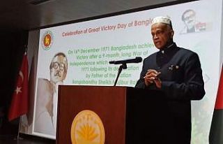 Bangladeş’in 50. Zafer Bayramı kutlandı