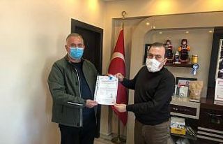 Başarılı kursiyerlere sertifika