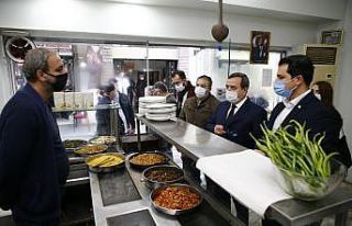 Başkan Batur’dan esnafa ‘yanınızdayız’ mesajı
