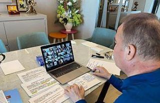 Başkan Böcek ,proje talimatlarını çevrimiçi...