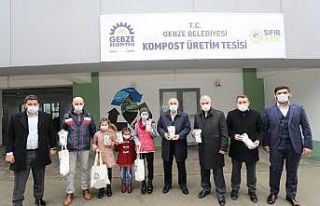 Başkan Büyükgöz çevreci tesisi öğrencilere...