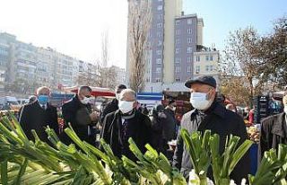 Başkan Büyükkılıç esnaflara pandemi kurallarını...