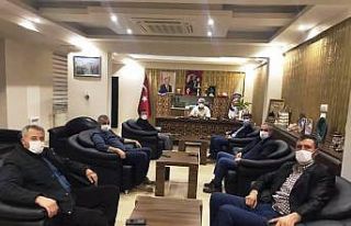 Başkan Çalışkan, mahalle muhtarlarıyla bir araya...