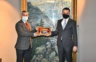 Başkan Çınar, Ankara’da ziyaretlerde bulundu