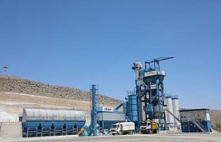 Başkan Çolakbayrakdar, “Kendi ürettiğimiz asfalt...