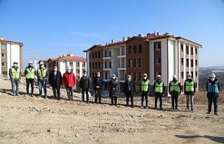 Başkan Güder’den Eskimalatya’daki depremzede...