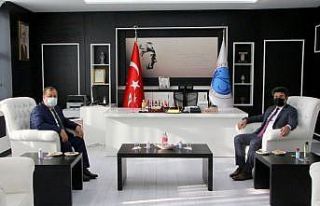 Başkan Ramazan Rektör Karacoşkun’la bir araya...