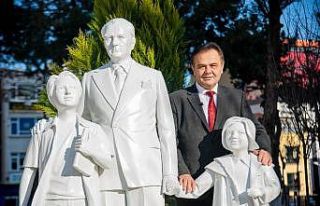 Başkan Şahin’den çok tartışılan ayı heykeli...