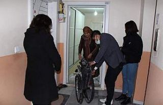 Başkan Şahiner Erdurucan ailesini sevindirdi