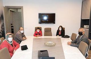 Başkan Tarhan’dan minik Onur’a genç odası