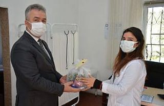 Başkan Topaloğlu’ndan sağlıkçılara vefa