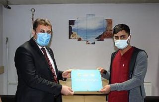 Başkan Yaşar, sağlık çalışanlarını ziyaret...