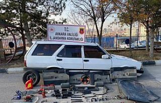 Başkent’te Jandarma, otomobil hırsızlarını...