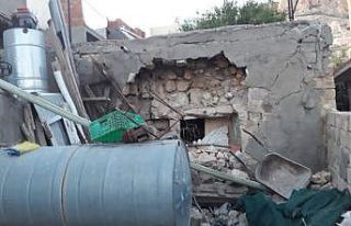 Belediye ödül olarak ev yaptı, duvarların yıkılması...
