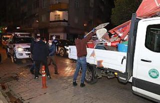 Belediyeden ‘tabela-levha’ temizliği