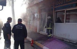 Beyaz eşya tamiri dükkanında yangın