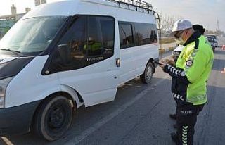 Bigadiç’te kış lastiği uygulaması gerçekleştirildi