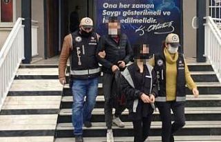 Biri kadın iki hırsız suçüstü yakalandı