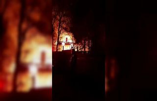 Bolu’da iki katlı evde devrilen soba yangın çıkardı:...