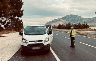 Burdur’da 128 sürücüye ceza yazıldı, 27 araç...