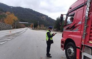 Burdur’da 8 araç sürücüsüne 3 bin 164 TL idari...