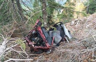 Burdur’da feci kaza: Baba ile oğul uçuruma yuvarlandı