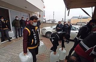 Bursa’da 1 ton daha sahte içki ele geçirildi