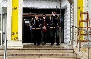 Bursa’da apartman girişinde kadın cesedi...Bir...