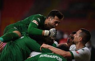 Bursaspor’da sezon sonu 8 futbolcunun sözleşmesi...