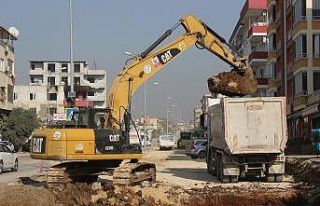 Büyükşehir Belediyesi, Toroslar’da asfalt çalışmalarına...