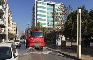Büyükşehir hijyen seferberliğini sürdürüyor