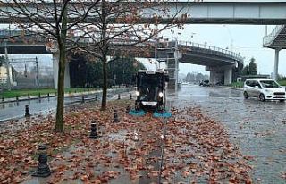 Büyükşehir yağmura karşı tüm ekipleriyle sahada