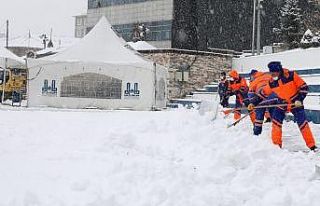Büyükşehir’in kar timleri iş başında