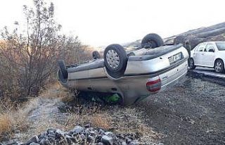 Buzlanma nedeniyle meydana gelen iki ayrı kazada...