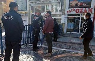 Caddelere ve pazaryerlerine kişi sınırlaması getirildi