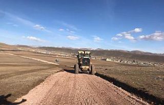 Çaldıran Belediyesinden stabilize yol çalışması