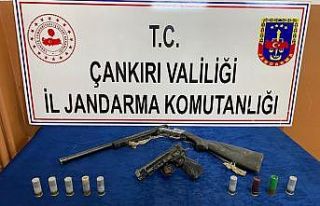Çankırı’da ruhsatsız tüfek ve tabanca ele geçirildi