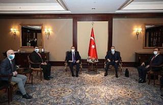 Çavuşoğlu ve Akar, Ukrayna’daki Ahıskalı Türklerle...