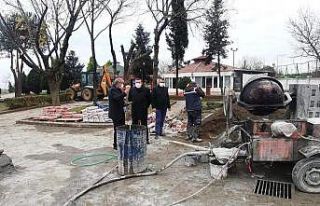 Çay bahçesi ve yapay şelale yenileniyor