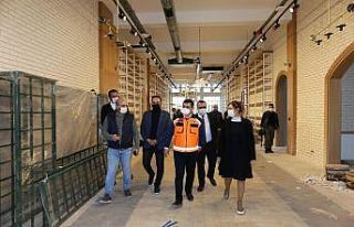 Cemil Meriç Kitaplığı’na HUDER’den kitap bağışı