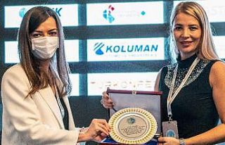 Çevikel, yılın en başarılı STK kadın başkanı...