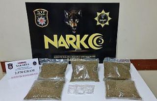 Çevre illerden getirdikleri uyuşturucuyu Sakarya’da...