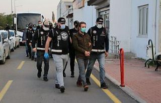 Ceyhan’daki rüşvet operasyonu zanlıları adliyeye...